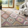 thumbnail image 1 of SAFAVIEH Montage Weston Geometric Indoor/Outdoor Area Rug, 1 of 7