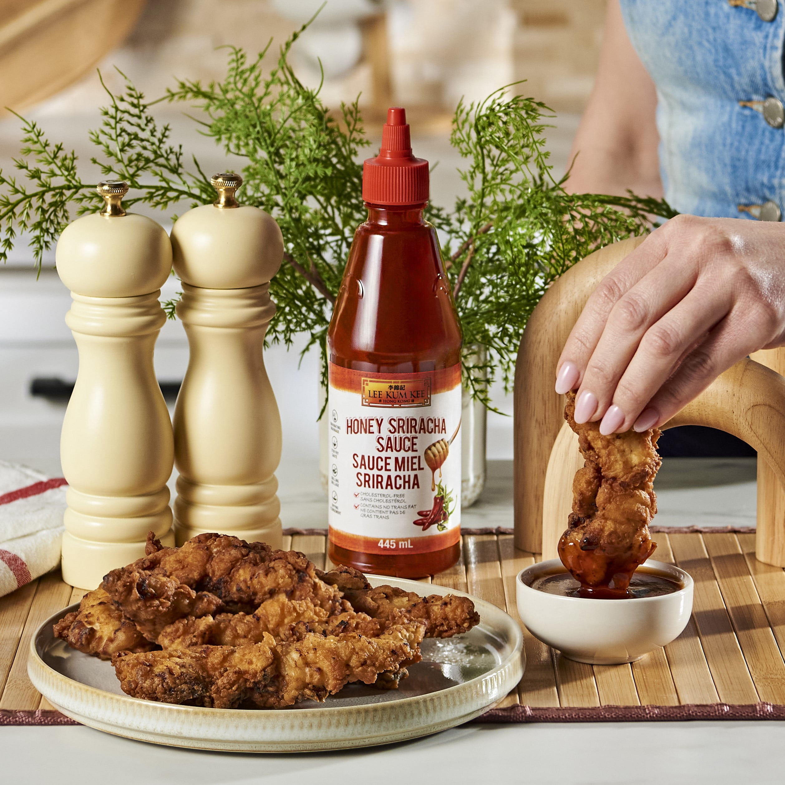 LKK Sauce Miel Sriracha