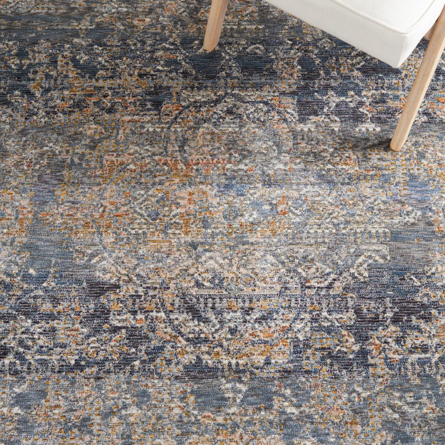 SAFAVIEH Limitee Jane Distressed Traditional Area Rug