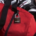 thumbnail image 4 of Master Lock 131D Cadenas à clé à corps solide, 4 of 5