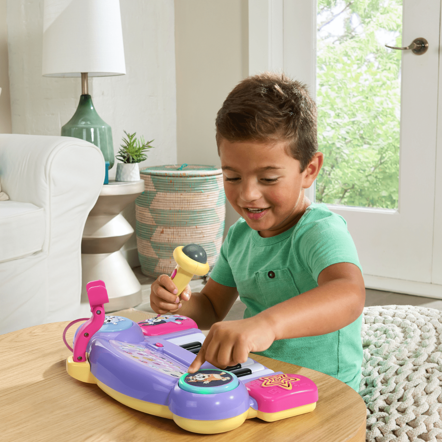 VTech Bluey Super piano DJ avec microphone pour les enfants - Version Française, 3+ Ans