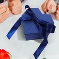 thumbnail image 3 of Boîte Cadeau de la Saint-Valentin avec Ruban à Double Porte en Forme de Cœur, 3 of 9