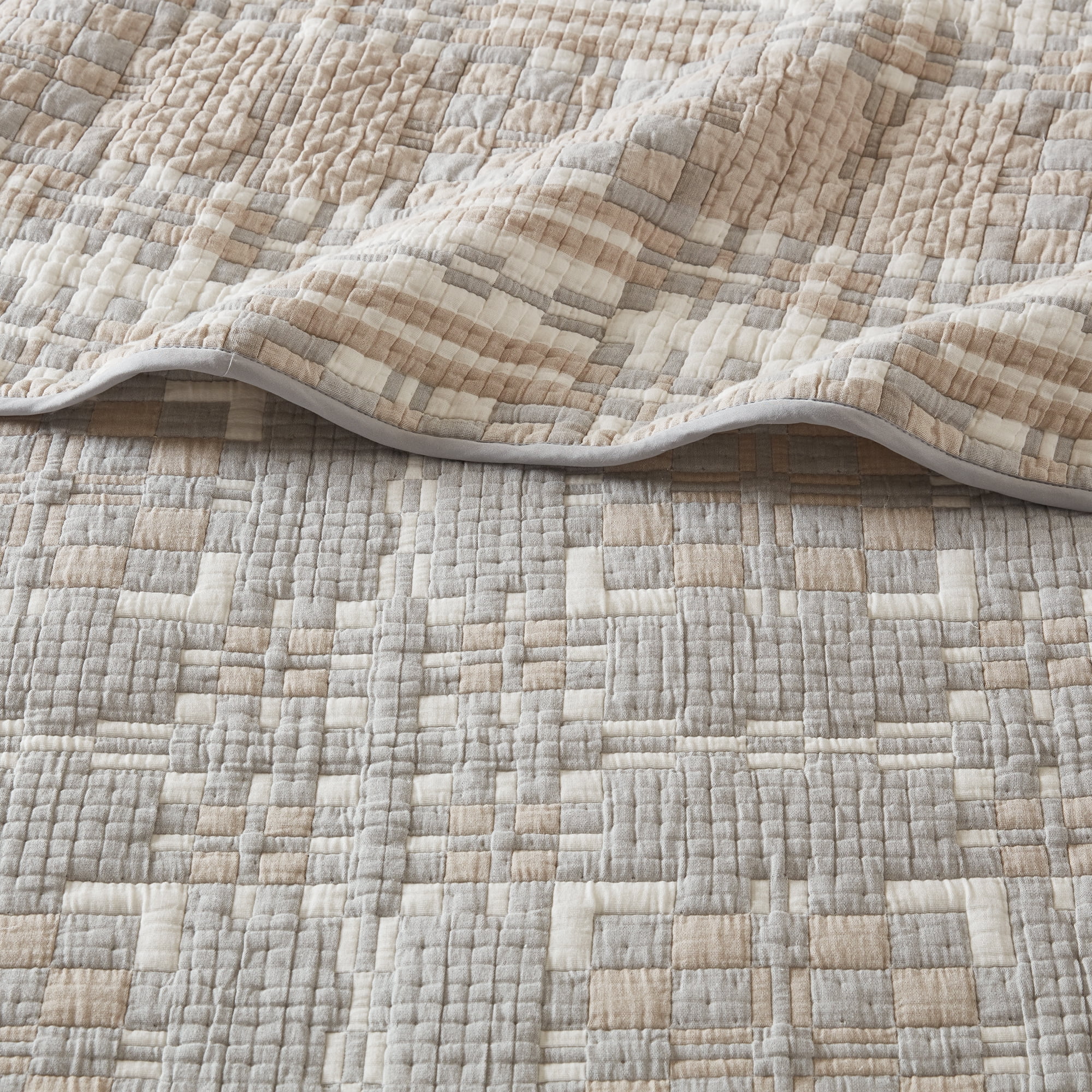 Better Homes & Gardens Matelassé Quilt (Coordinating Pillow Shams Sold Separately)