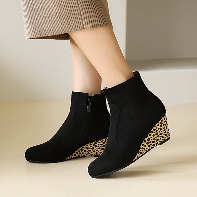 HKEJIAOI Bottines pour Femmes Grande Taille Bottes pour Femmes Plateforme Cheville Bout Rond Compensées Grande Taille Bottines Courtes