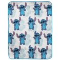 thumbnail image 1 of Lilo & Stitch 'Fleurs Tropicales' Jeté en Molleton Toucher Soie pour Enfants, 100 % Polyester, 1 of 5