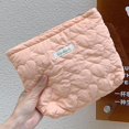 thumbnail image 4 of Pochette de Maquillage en Coton Matelassé avec Fermeture Éclair (Orange), 4 of 7