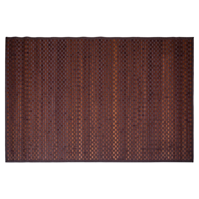 Truu Design Tapis de Sol en Bambou à Carreaux Naturel et Authentique pour la Maison, un Tapis Rectangulaire avec un Motif à Carreaux de Carrés de Bambou Brun Foncé et Moyen, Bordé de Tissu Foncé, Mesurant 72 par 48 Pouces, Résistant à l'Eau et Convient aux Planchers de Cuisine, de Salle de Bain Ou de Salon, Également Idéal comme Tapis Décoratif Écologique.