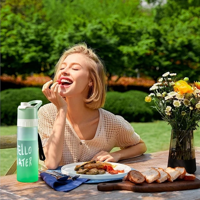 Dvkptbk Large Capacity Spray Water Bottle - Food Grade Material Portable for Men Women And Students,Gifts for Kids