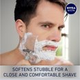 thumbnail image 3 of NIVEA MEN Gel à Raser pour Peau Sensible / Gel à Raser pour Peau Sensible / Permet un Rasage de Près au Rasoir et Laisse une Sensation d'Apaisement Instantanée, 3 of 8