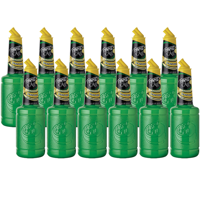Finest Call Bouteilles de Jus de Citron Pressées Individuelles de 1 Litre de Qualité Supérieure, Arrangées en Groupe. Chaque Bouteille Verte Présente un long Goulot avec un Bec Verseur Jaune et une Étiquette Noire Affichant le Nom de la Marque et les Détails du Produit. Idéal pour les cocktails, la Pâtisserie et la Cuisine, Ce Jus de Citron Est Fait avec 100 % de Jus et Offre une Saveur Acidulée et Rafraîchissante. l'Emballage Est Élégant et Conçu pour un Versement Facile, en Faisant un Incontournable pour les bars, les restaurants et les bars à Domicile.