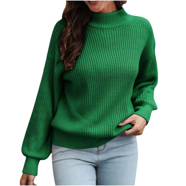 Chandail à Col Roulé pour Femmes à Manches Longues Chandail à Demi-Col Roulé pour Femmes Chandail Tricoté Ample d'Automne et d'Hiver à Manches Longues de Couleur Verte Vibrante. le Chandail Présente un Motif en Tricot Texturé, un Demi-Col Roulé, et des Manches Longues à Coupe Ample et Décontractée. Style avec jeans Bleu Pâle, Il Convient aux Tenues Décontractées d'Automne et d'Hiver.