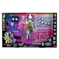 thumbnail image 2 of Monster High Ensemble de Jeu Make-A-Monster Pet, Poupée Frankie Stein et Plus de 30 Accessoires pour d'Innombrables Combos d'Animaux, Mobilier de Labo Scientifique Fou, 2 of 7