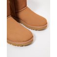 thumbnail image 3 of UGG Bottes Courtes Classic II pour Femmes, 3 of 3