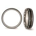 thumbnail image 3 of Bague Alliance pour Homme en Titane 6 mm Rainurée Plaquée Noire, 3 of 4