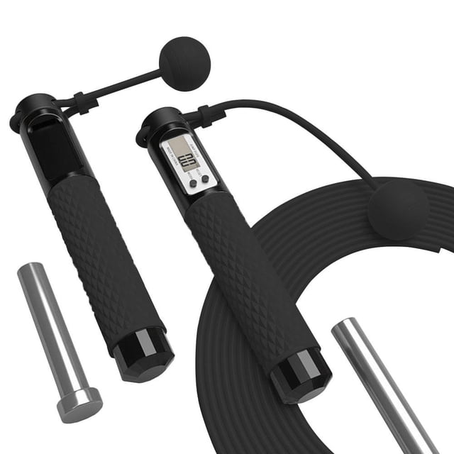 Corde à Sauter Sans Fil avec Comptage des Calories, km, Miles et Affichage Numérique Conçu pour la Mise en Forme Aérobique. Comprend des Poignées Noires avec Poignées Texturées, un Écran LED, des Tiges Lestées Amovibles et une Corde Réglable de 110 Pouces. Offre le mode Sans Fil et Est Faite de Plastique, de Caoutchouc et d'Acier.