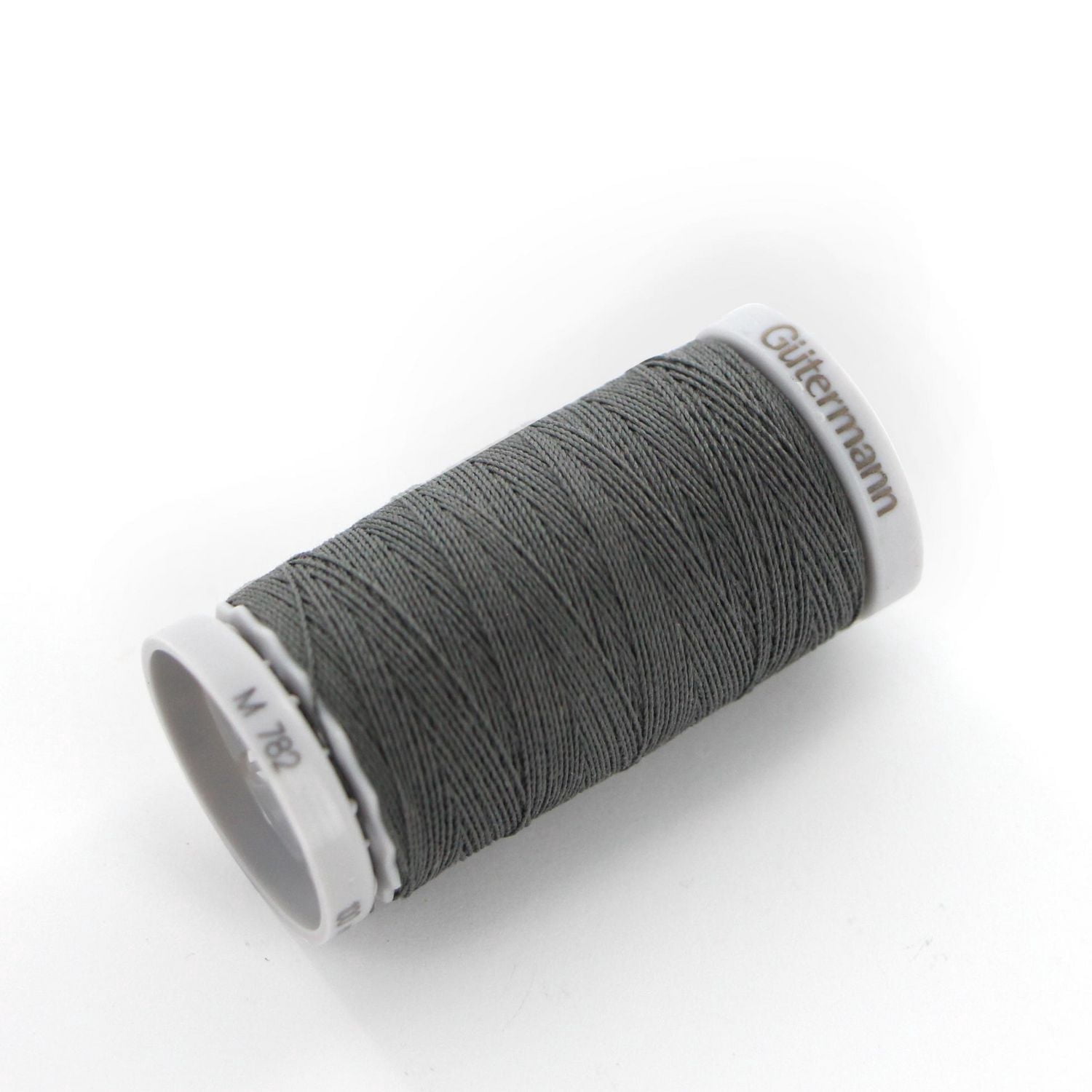 GÜTERMANN Extra Strong polyester fil 100 m (109.4 yd) No. 40