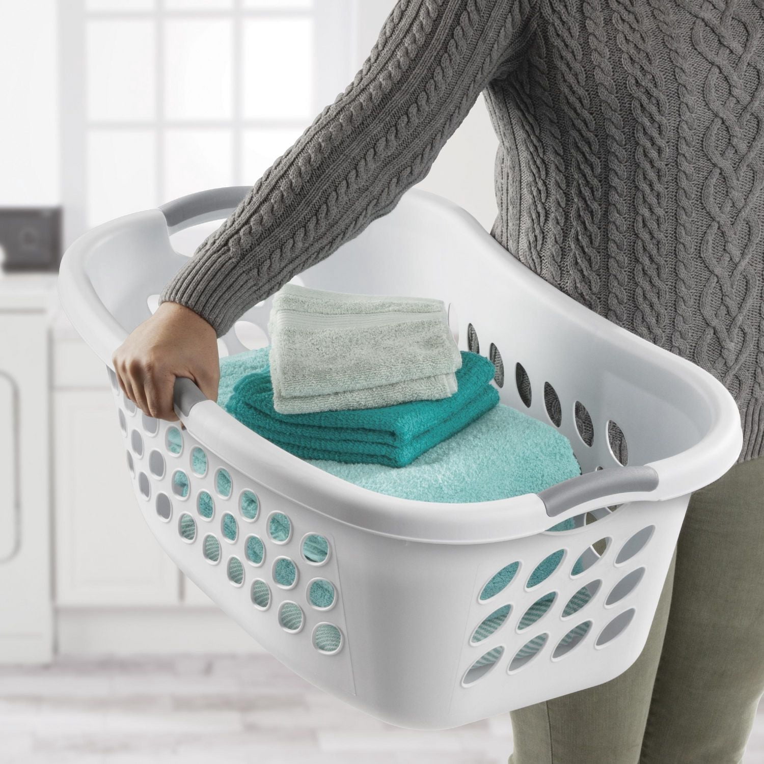 Sterilite Panier à Linge Ergonomique 70L - Blanc