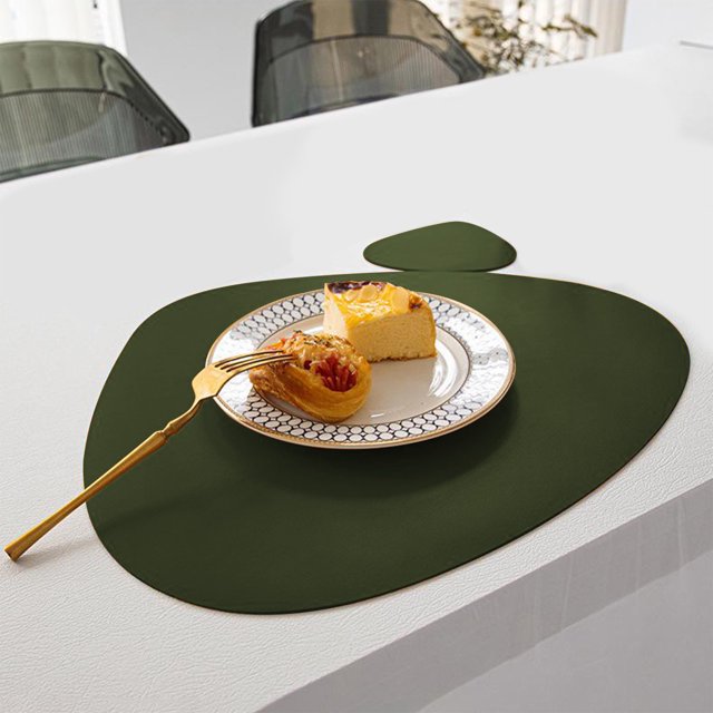 PEONAVET Pu Tables Isolantes Thermiques Tapis Isolant Élégant Tapis Isolant en Goutte Tapis de Table Rond Couverts de Table Décoration de Table en Goutte Cuir Tapis de Table Imperméable et Résistant à l'Huile