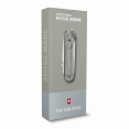 thumbnail image 3 of Victorinox Classic SD Couteau de Poche Gris Translucide à 7 Fonctions, 3 of 4