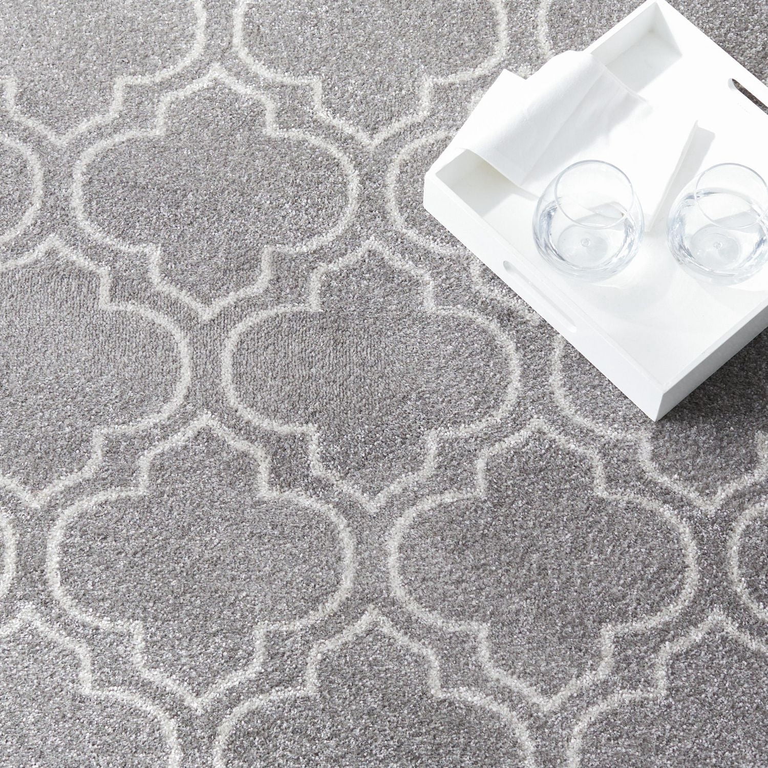Safavieh Amherst Wilson Geometric Area Rug