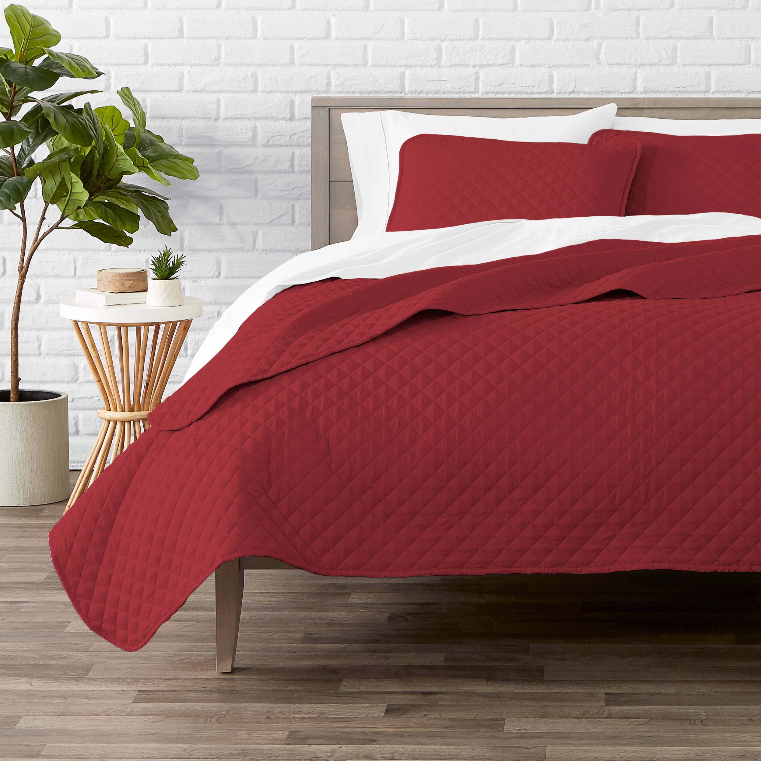 Bare Home Ensemble de Courtepointe - 3 Pcs - Couvre-Lit Matelassé à Losanges - Grand Lit/Grand, Rouge