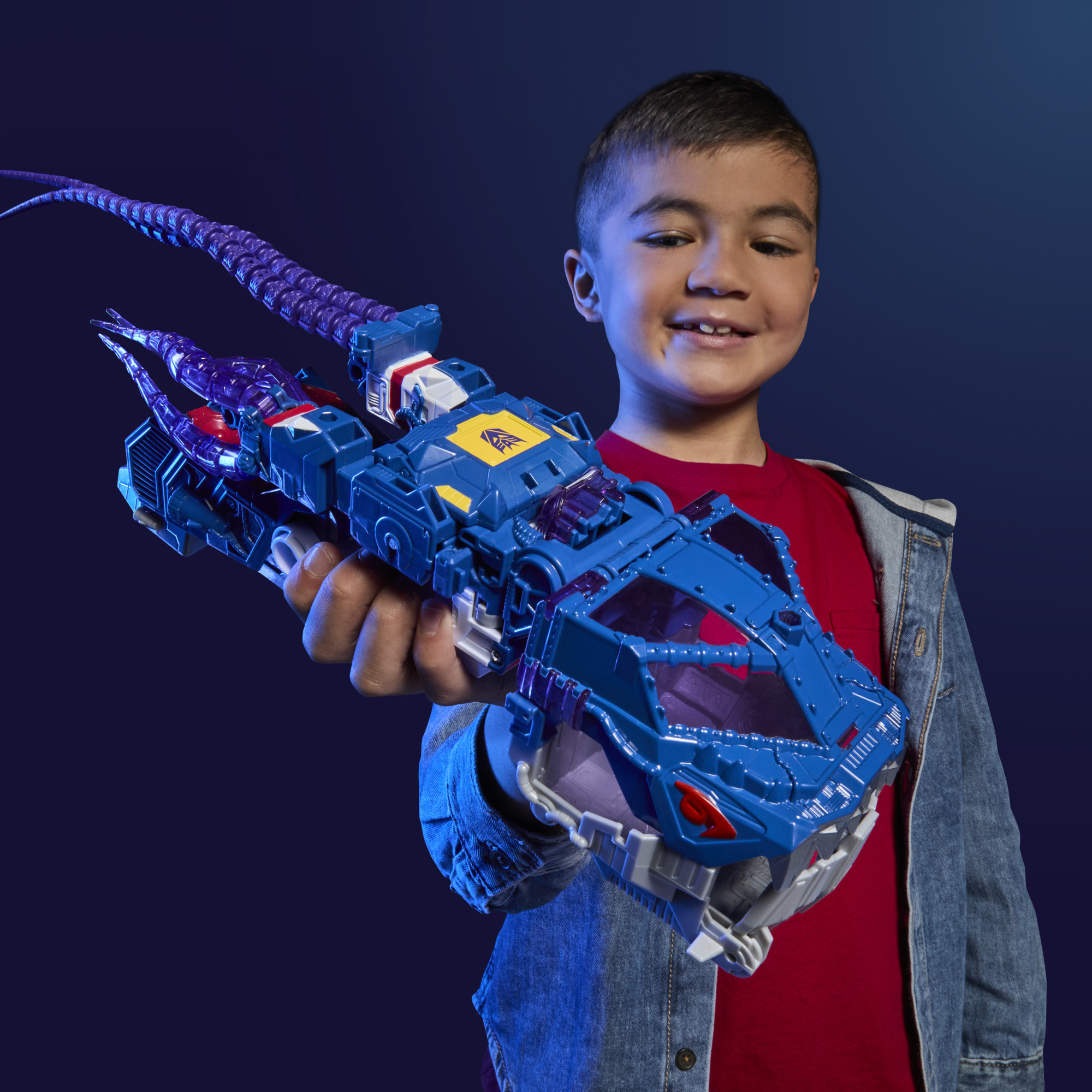 Transformers CYBERWORLD Soundwave Deep Sea Explorer Energon Surge Action Figure