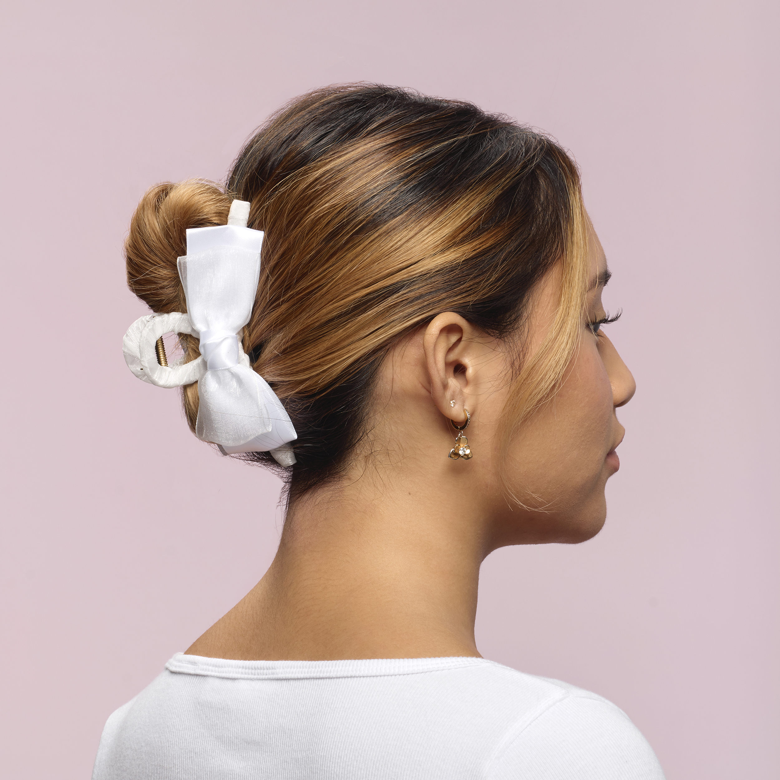 Scunci 1 Pk Bow Claw Clip, Fabric Bow Hair Claw for Elegant Styling