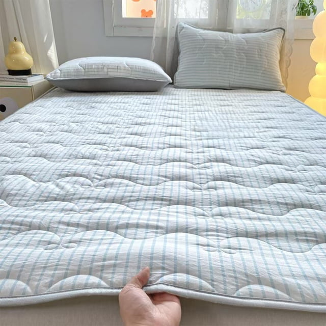 Mattress Pad - Washable Quilted Cover, Non-Slip Protective Layer, Breathable Polyester Fiber, Lightweight Bed Topper, Blue, JKODE