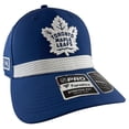 thumbnail image 1 of Casquette a Rayures Blanches LNH Toronto Maple Leafs, 1 of 4