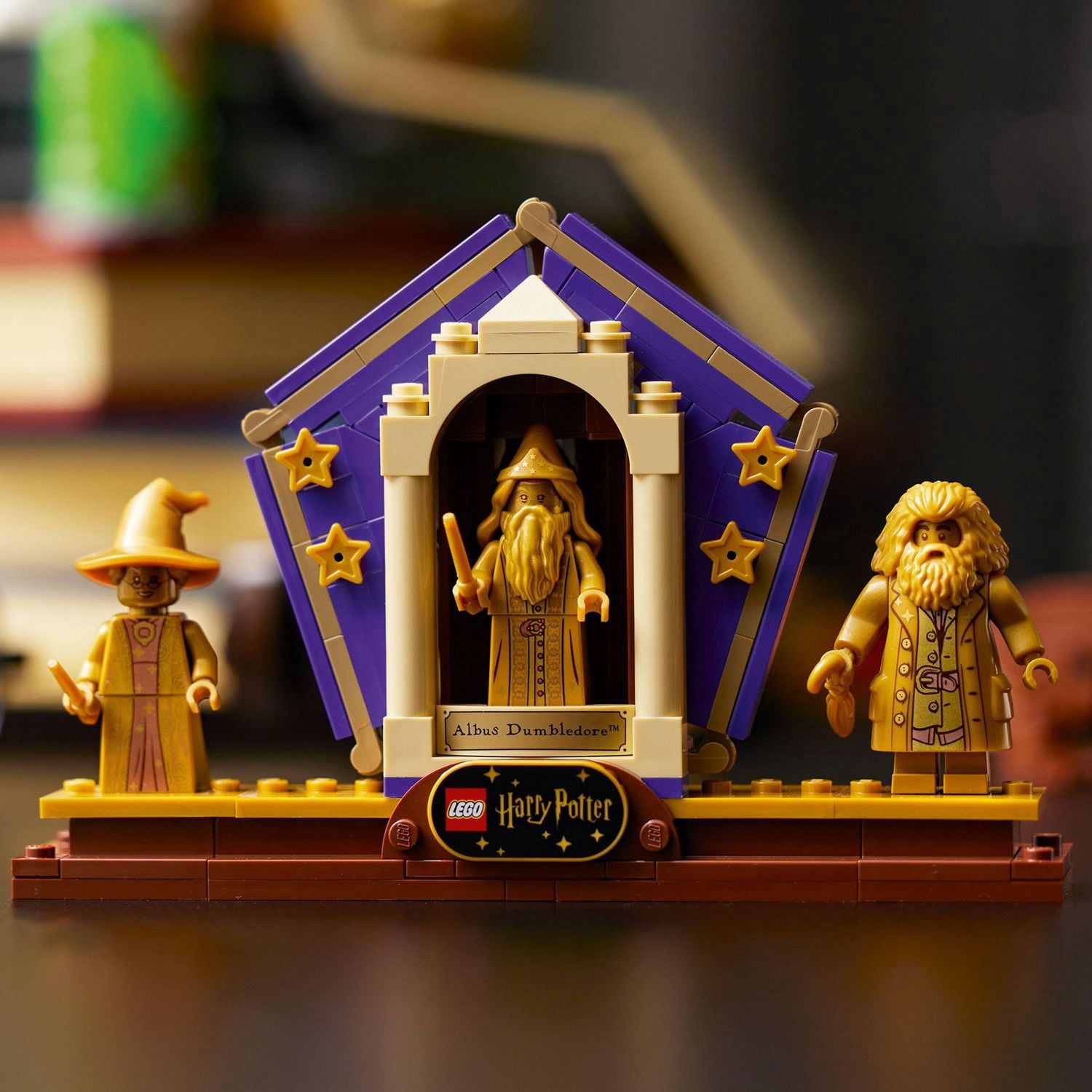LEGO Harry Potter Hogwarts Icons - Collectors' Edition, 20th Anniversary Collectable Model with 3 Exclusive Golden Minifigures: Dumbledore, McGonagall and Hagrid, Fun Harry Potter Activity, 76391