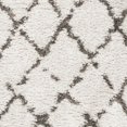 thumbnail image 2 of Safavieh Flokati Risto Tapis Géométrique, 2 of 3