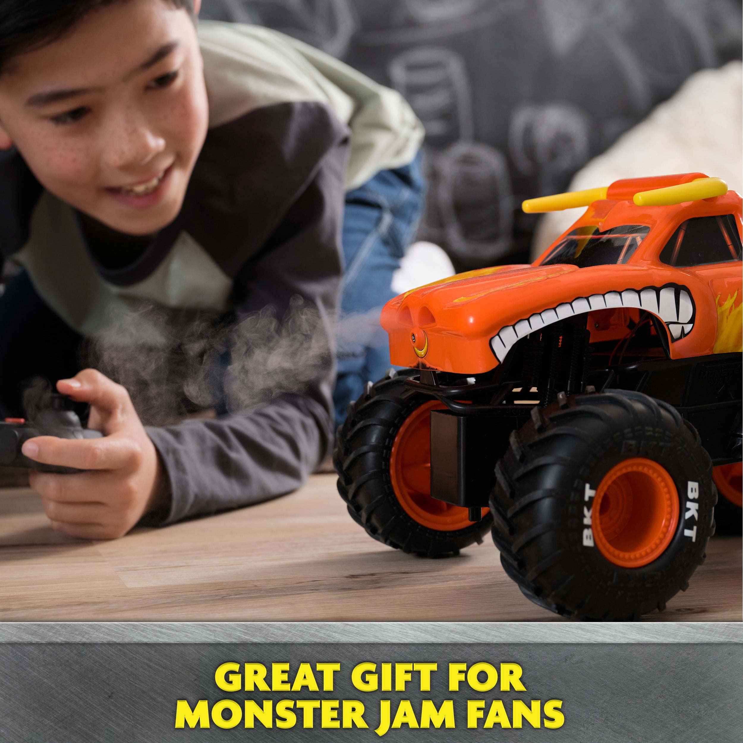 Monster Jam, Monster truck El Toro Loco RC avec brumisateur à effets de fumée, échelle 1:15, jouets pour garçons et filles à partir de 3 ans