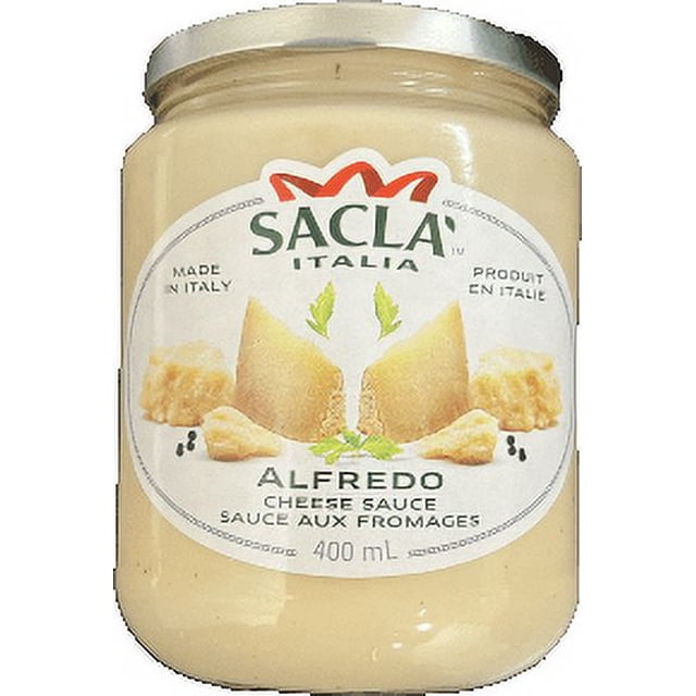 ALFREDO SAUCE Saclà Italia Alfredo cheese sauce in a 400 mL glass jar with a silver lid, featuring Italian DOP cheese, black pepper, and herbs on the label, made in Italy and ideal for pantry food and stir fry sauce recipes.