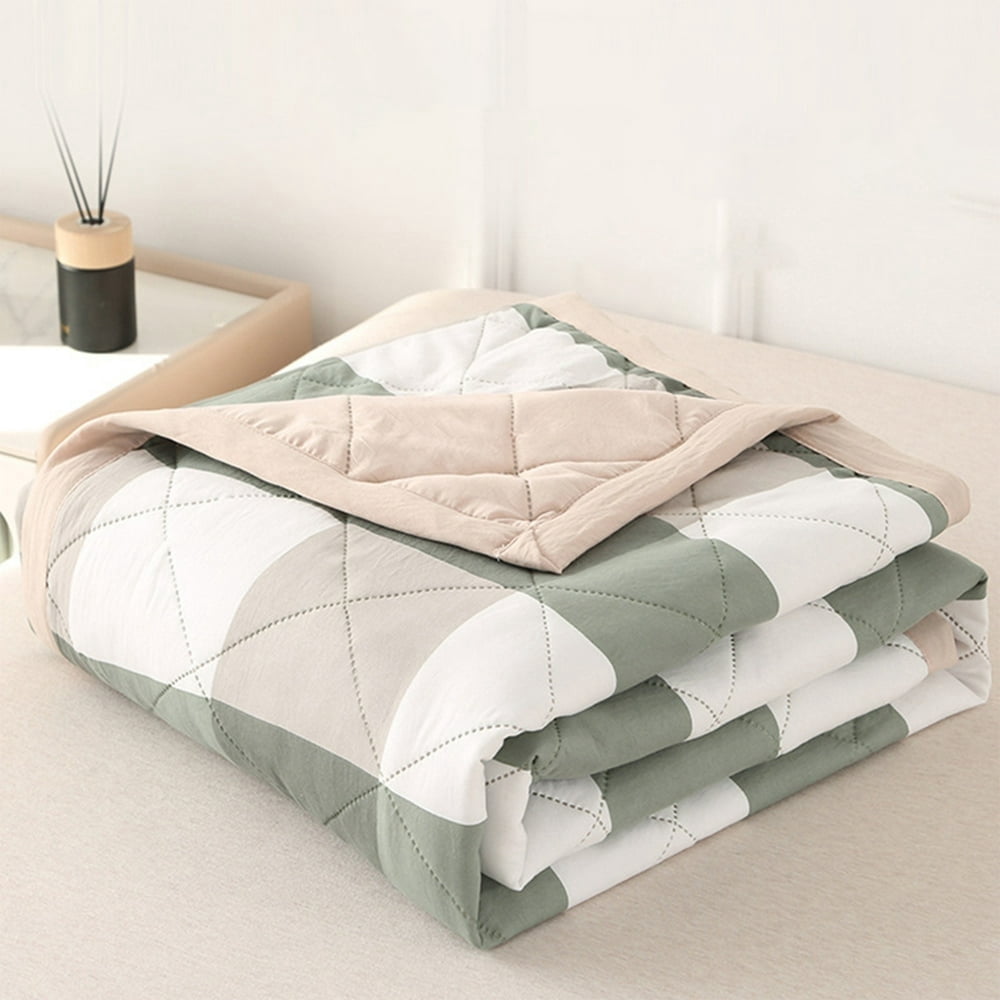 Cooling Comforter Twin  Summer Bed Comforter Reversible Cooling Comforter for  Season  Soft Lightweight Comforter  Thin Comforter for Hot Sleepers (60”x80”  Light blue)