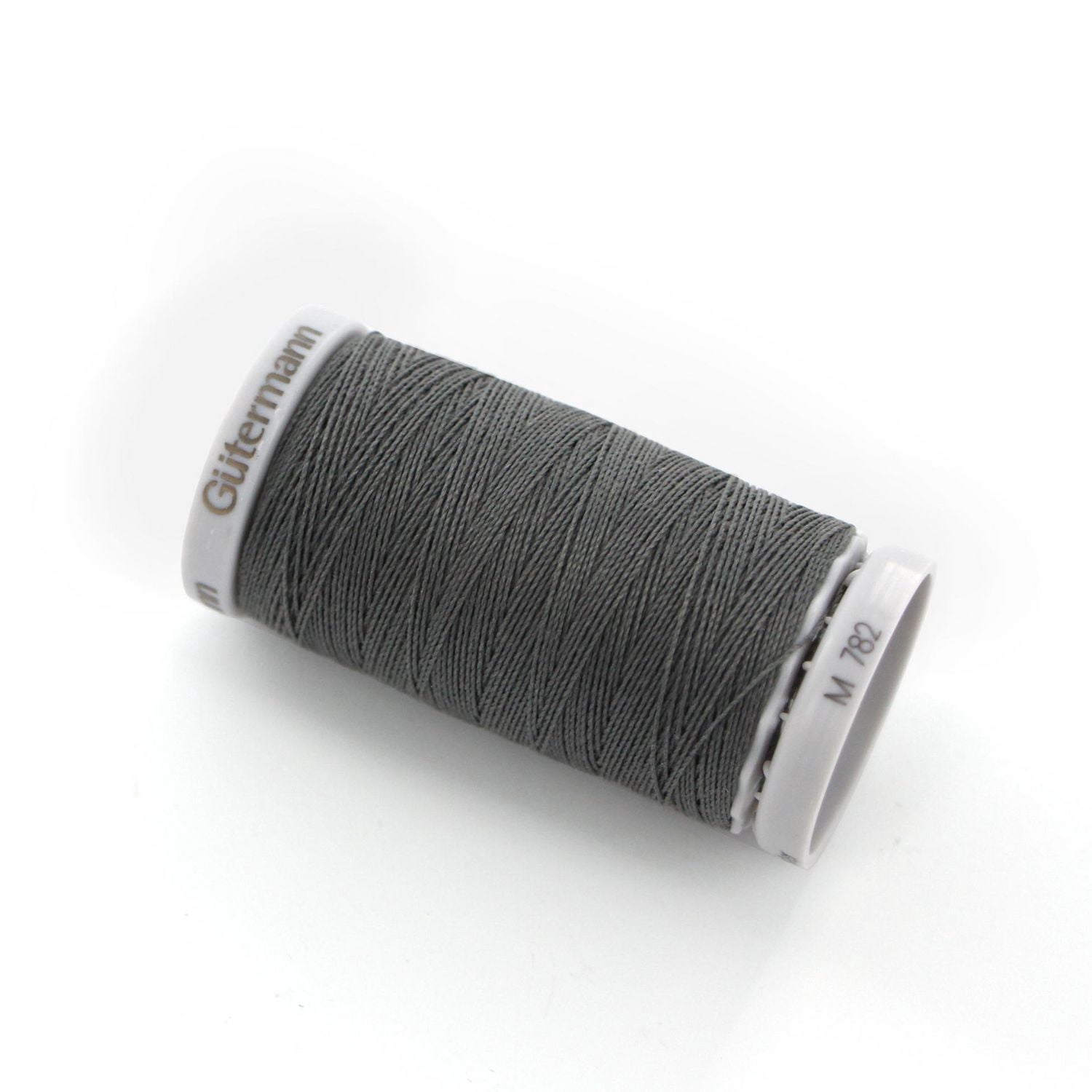 GÜTERMANN Extra Strong polyester fil 100 m (109.4 yd) No. 40