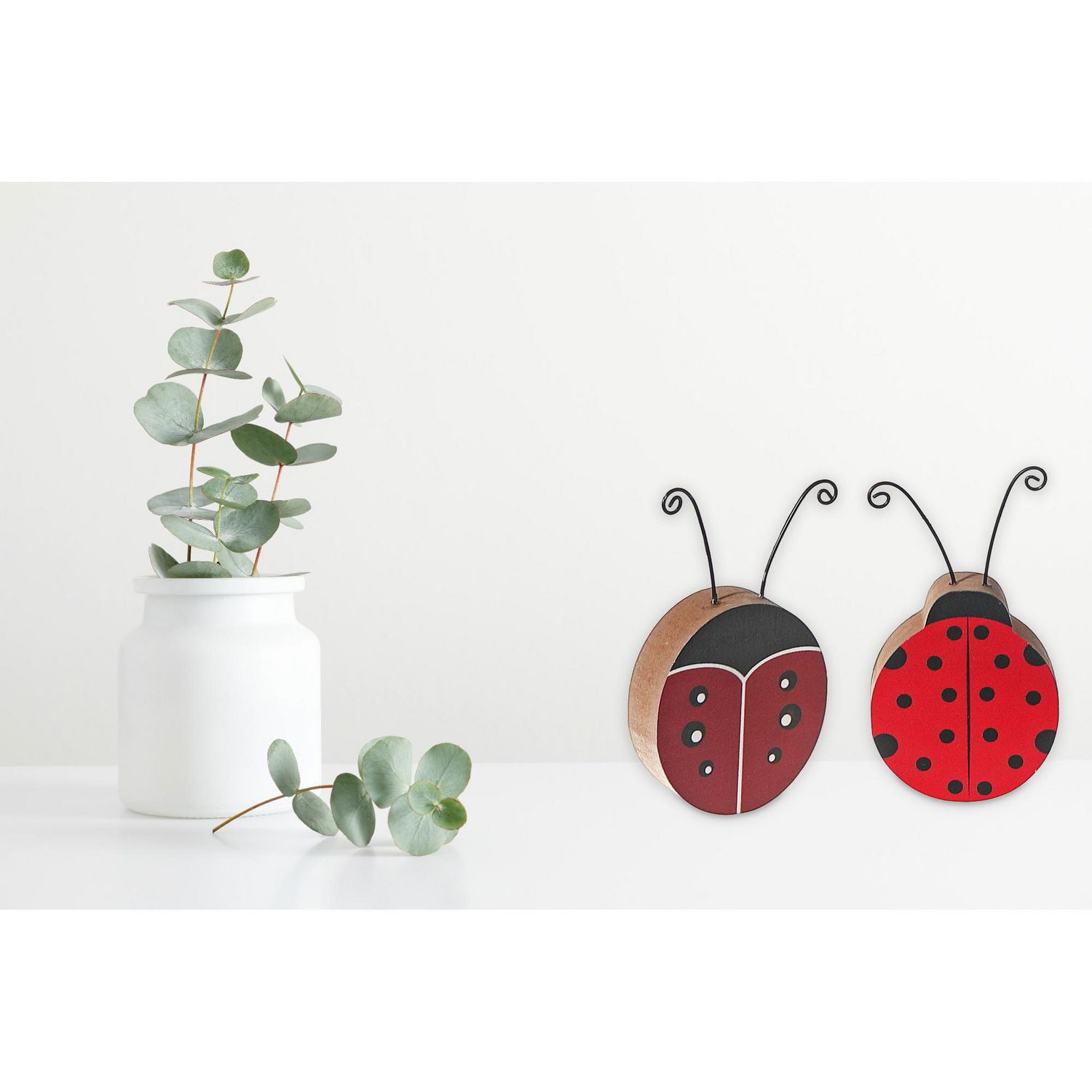 IH Casa Decor Wooden Ladybug Figurine Asstd - Ensemble De 2