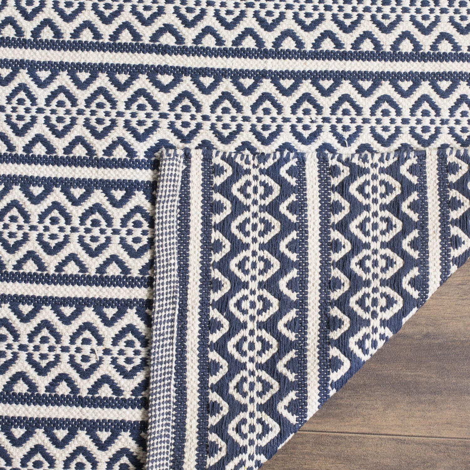 Safavieh Montauk Randall Tapis Géométrique