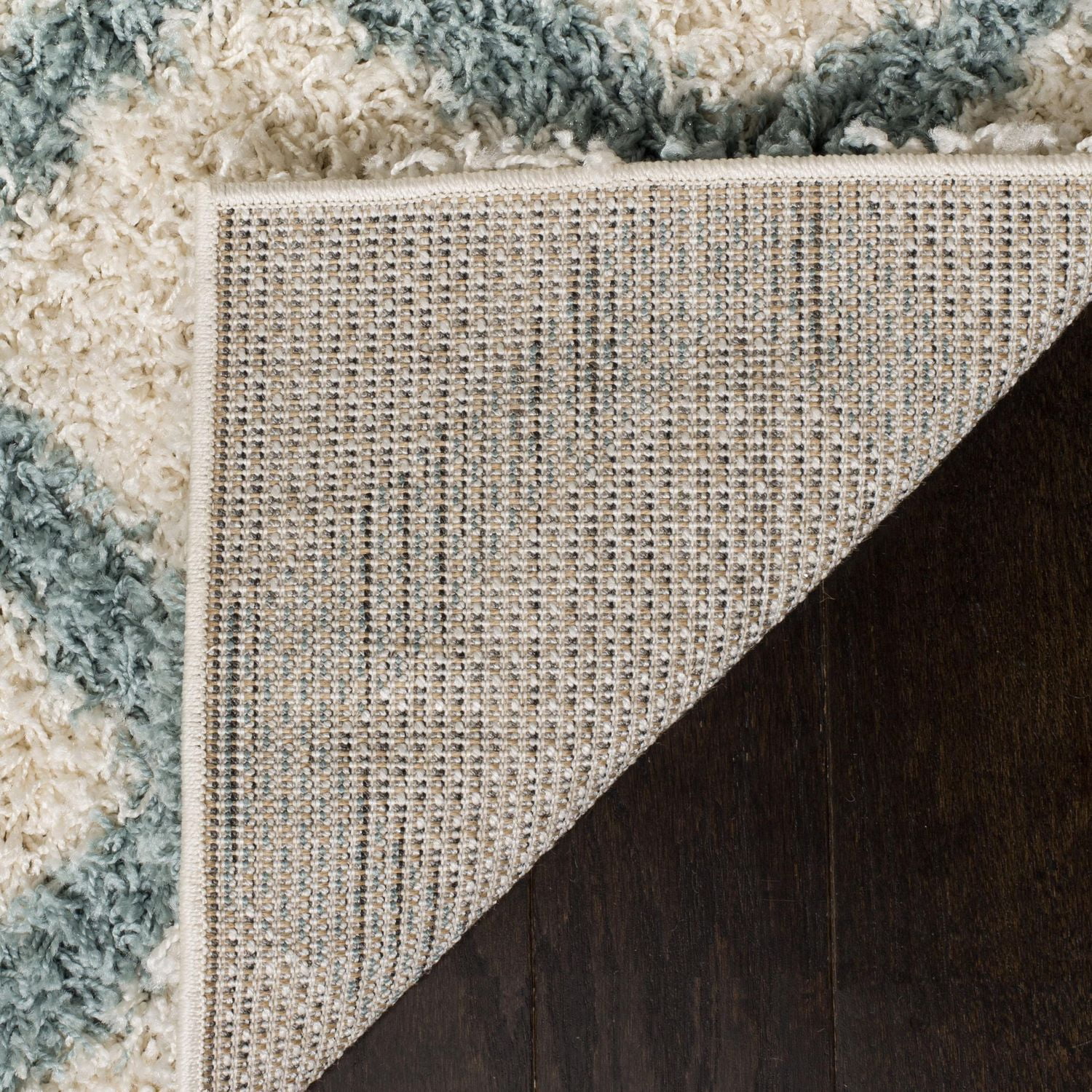 Safavieh Layla Geometric Plush Shag Area Rug
