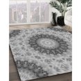 thumbnail image 3 of Ahgly Tapis Rond Lavable en Machine Intérieur Transitionnel Gris Fumé, 5 Pieds Rond, 3 of 7