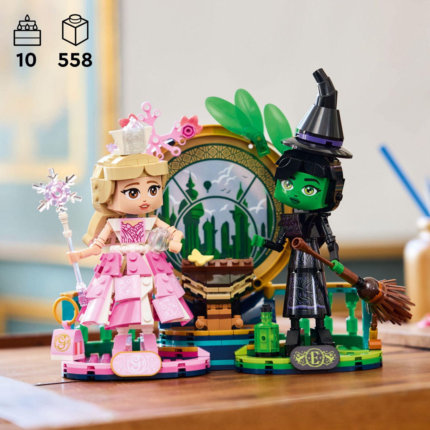 LEGO Wicked Figurines Elphaba et Glinda 75682 Ensemble de construction (558 pièces)