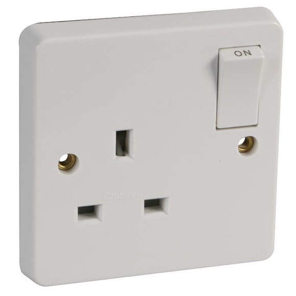 CRABTREE - 13A 1 Gang Single Pole Switched Socket with Twin Earth