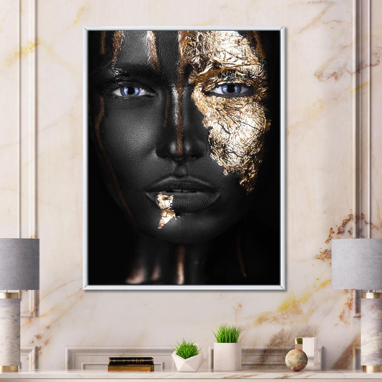 Designart Portrait d'une fille afro-américaine avec du maquillage doré ART MURAL À CADRE FLOTT