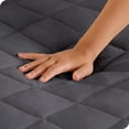 thumbnail image 4 of Bare Home Protège-Matelas Matelassé - Surmatelas Rafraîchissant - Housse Ajustée à Poche Profonde - Simple TG, Gris, 4 of 7