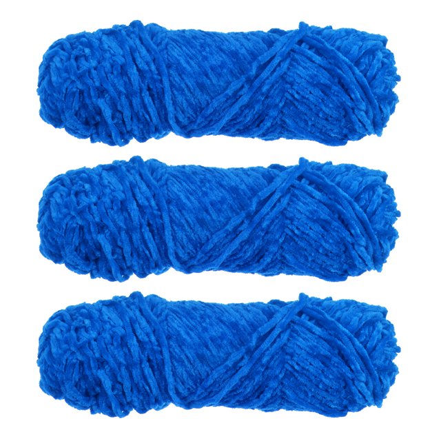 Unique Bargains Fil Chenille en Polyester Bleu, 3 Écheveaux. l'Image Montre Trois Écheveaux de Fil Chenille Bleu vibrant Fait de 100 % Polyester. le Fil Est Doux, Duveteux et Épais, Idéal pour des Projets de Tricot Ou de Crochet comme des Couvertures, des Foulards, des Tuques et des Jouets. Chaque Écheveau Pèse 100 g (3,5 Oz) et Mesure 131 Verges de Longueur. le Fil a une texture Veloutée et Convient pour Fabriquer des Cadeaux Uniques.