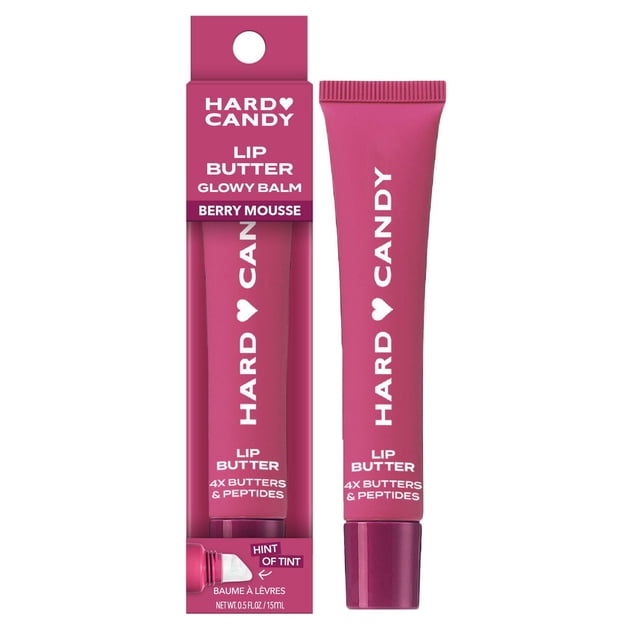 Hard Candy Beurre pour les Lèvres Balm Éclatant Mousse aux Baies en tube Compressible Rose de 15 ml avec Texte Blanc, Comprenant 4x Beurres et peptides pour l'Hydratation et une Teinte de Baies Transparente, Montré avec Son Emballage Boîte Rose Assorti.