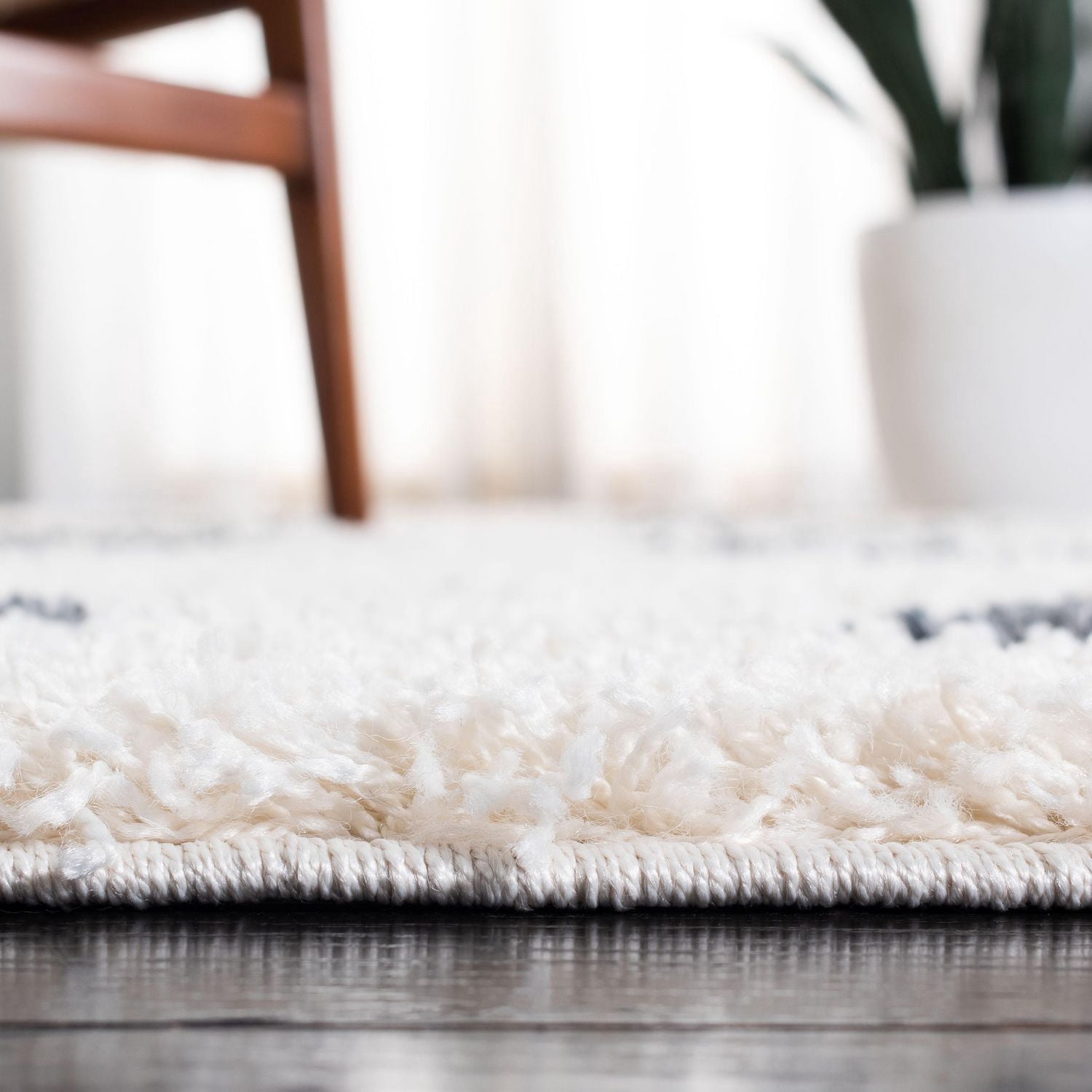 Safavieh Venus Carleen Tapis Chevron Shag