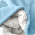thumbnail image 4 of Bare Home Couverture de Lit en Sherpa Pelucheuse - Duveteuse et Douce - Réversible - Légère - Lit Simple/simple TG, Bleu Pâle, 4 of 7