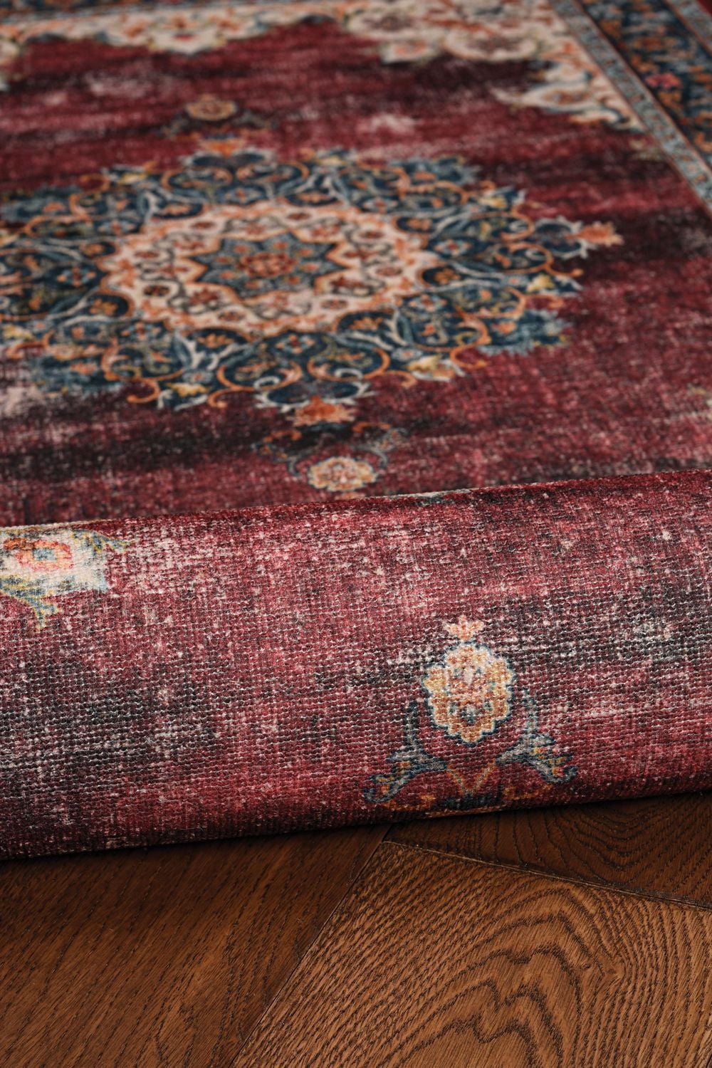 Tapis lavable Bryant 5 pi x 7 pi ivoire et bordeaux