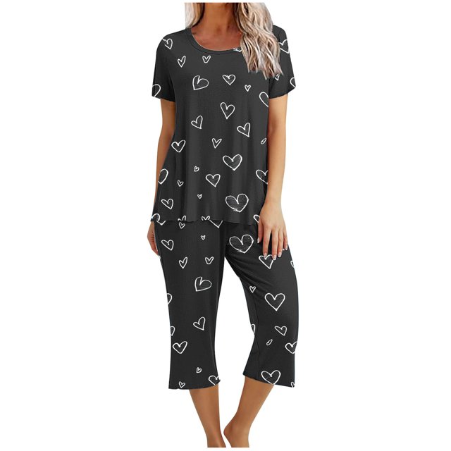 Offre à Durée Limitée Iumwxz Pyjamas Doux Tendance Ensembles Assortis Tenues de Voyage pour Femmes Col Ras du Cou à Motif de Cœur Manches Courtes Taille Élastique Pantalon Court Tenues pour Femmes Tenue de Rue