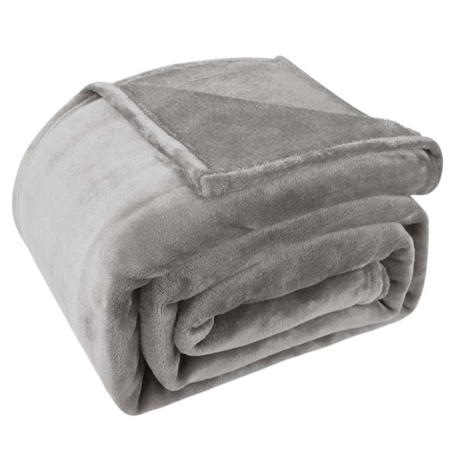 Super Soft Flannel Throws & Blankets for All Seasons